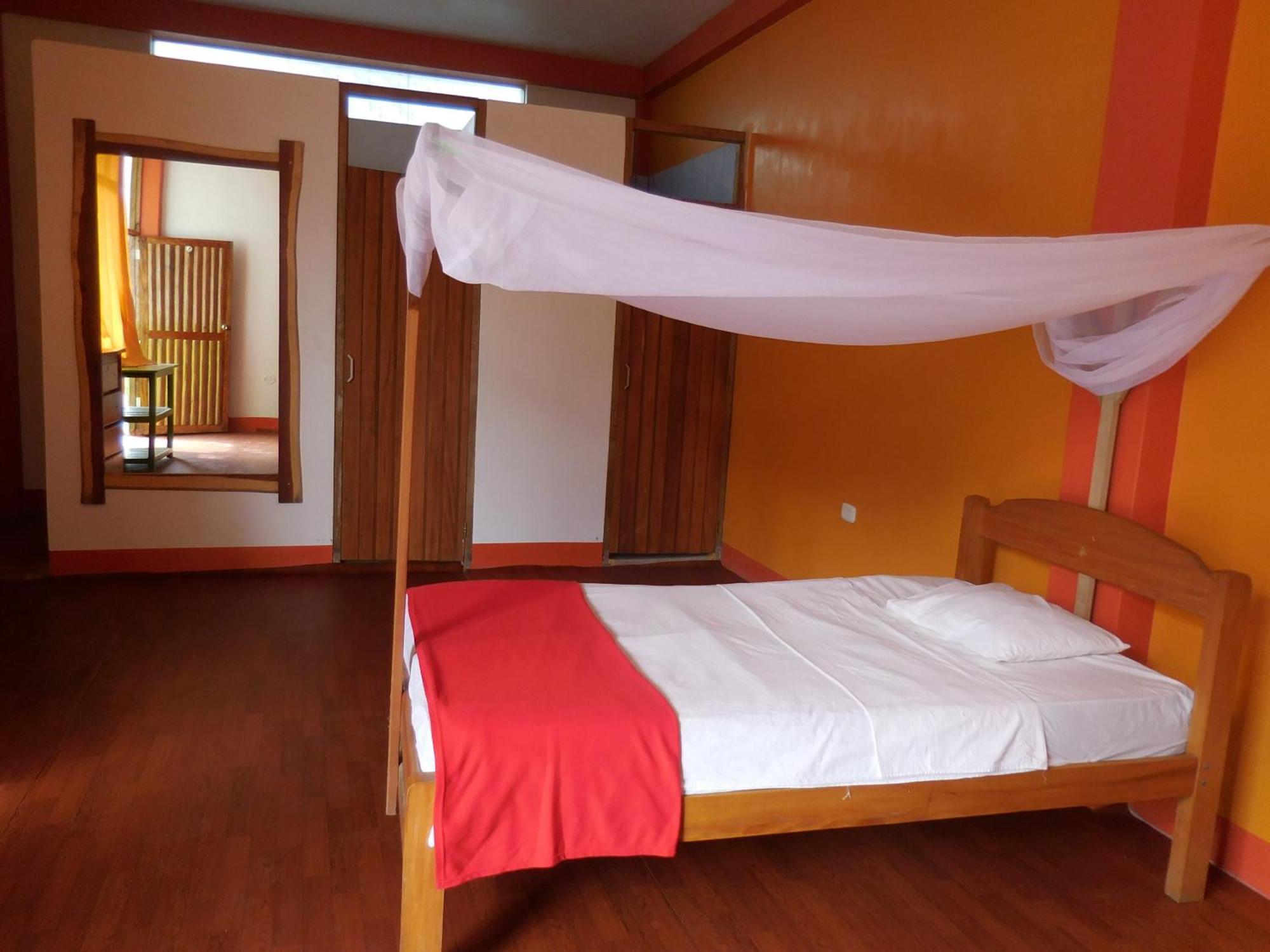 Tambopata Hostel Пуерто Малдонадо Екстериор снимка