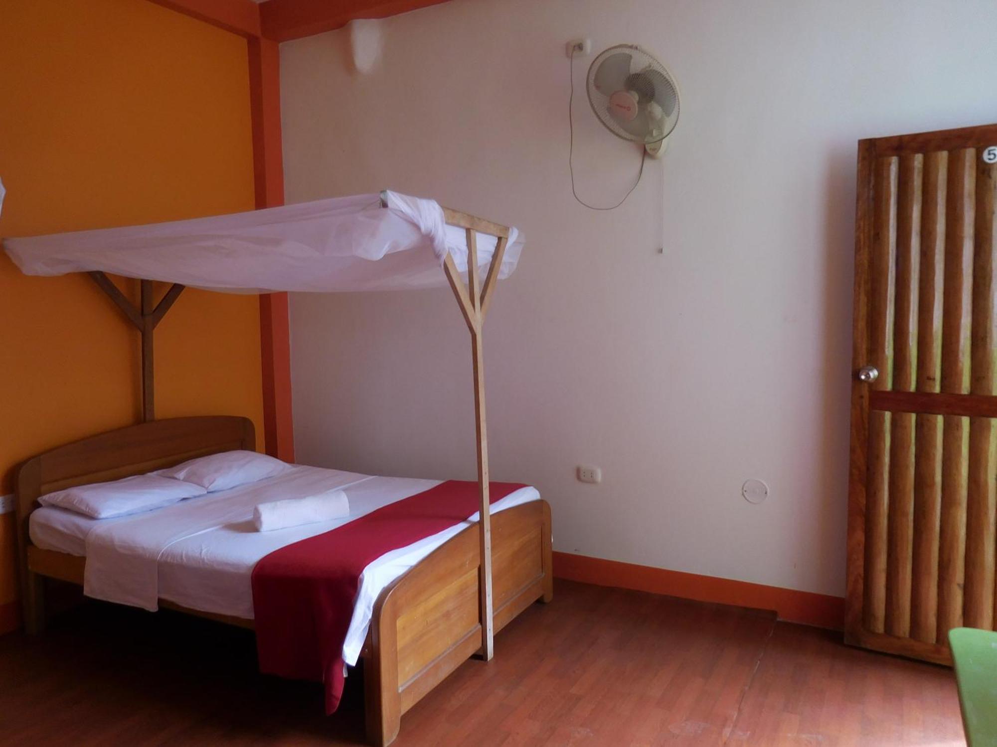 Tambopata Hostel Пуерто Малдонадо Екстериор снимка