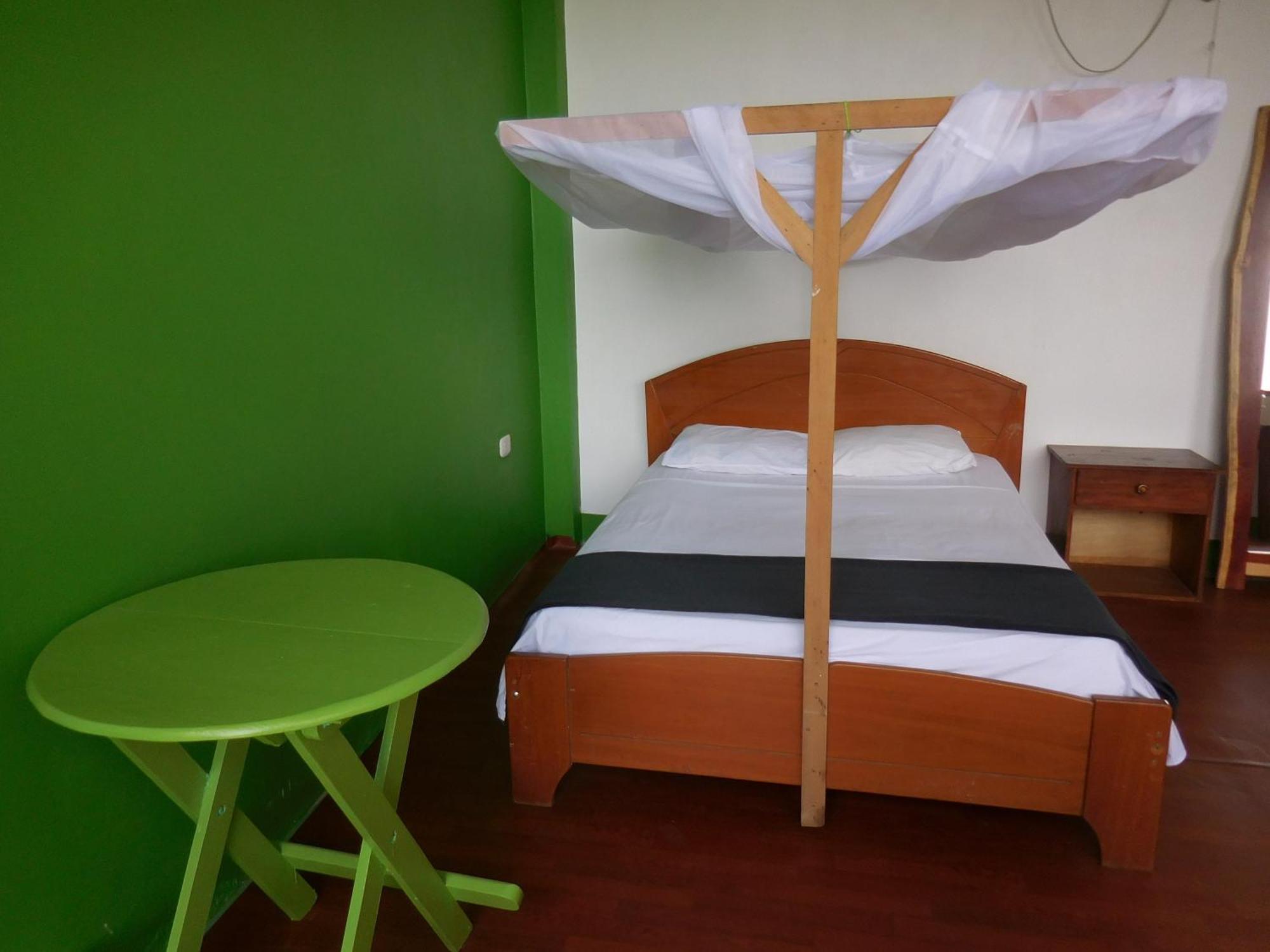 Tambopata Hostel Пуерто Малдонадо Екстериор снимка