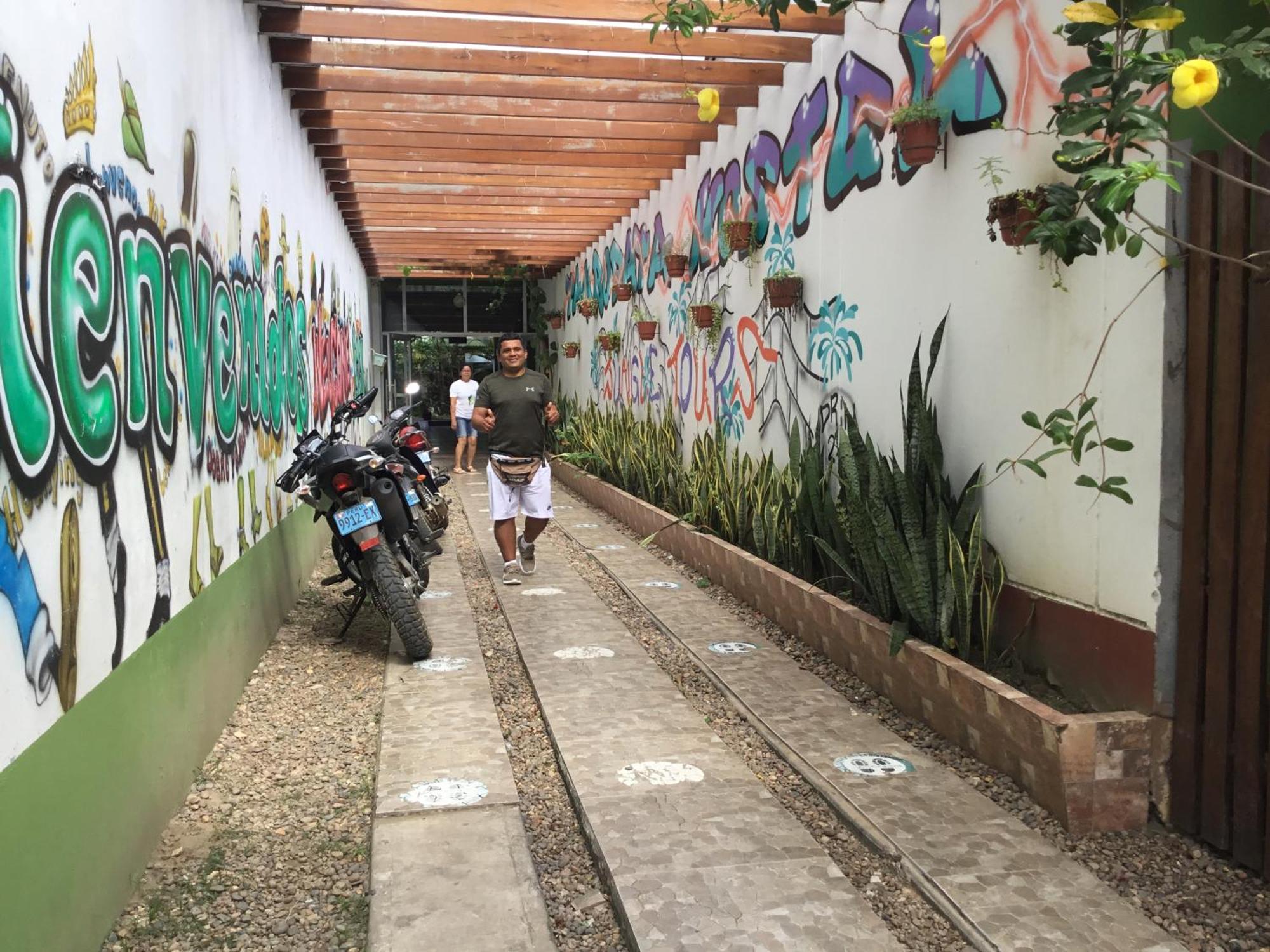 Tambopata Hostel Пуерто Малдонадо Екстериор снимка