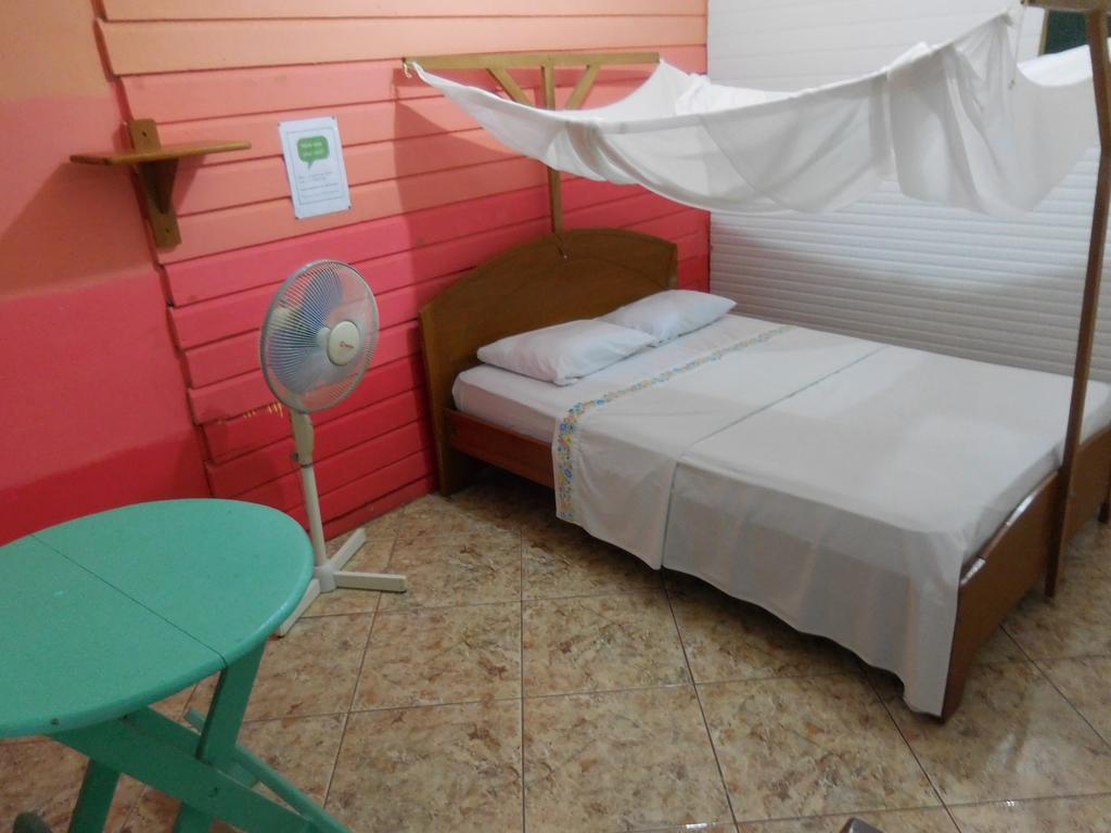 Tambopata Hostel Пуерто Малдонадо Екстериор снимка